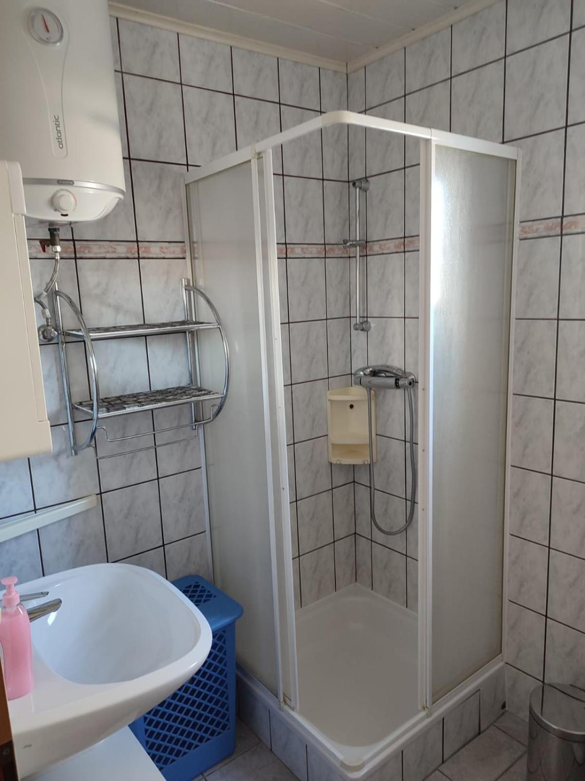 Apartments Zara Вир Экстерьер фото